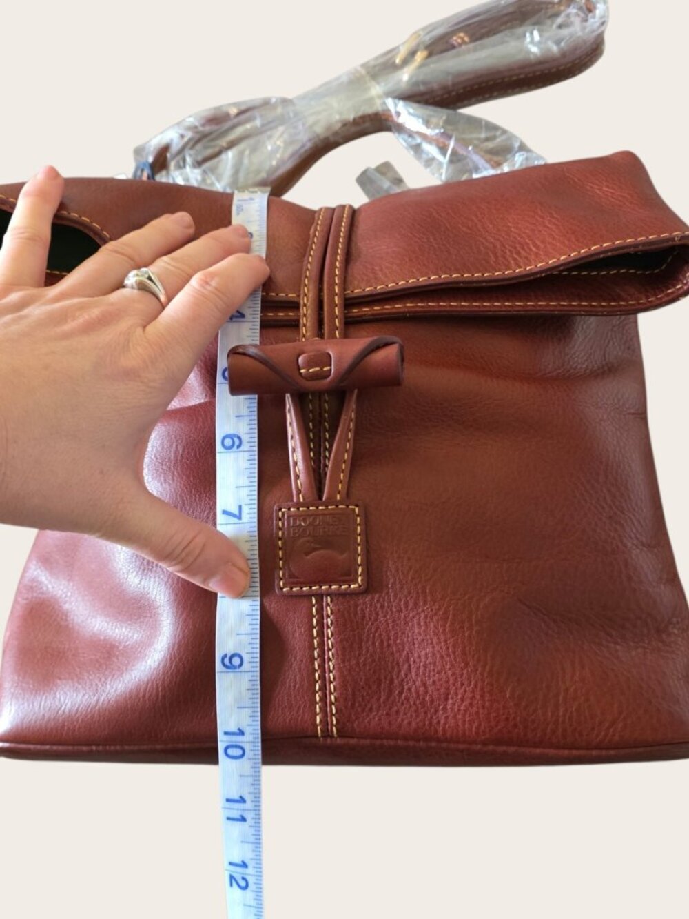 Medium Toggle Crossbody Chestnut Italian Leather - Picture 10 of 16
